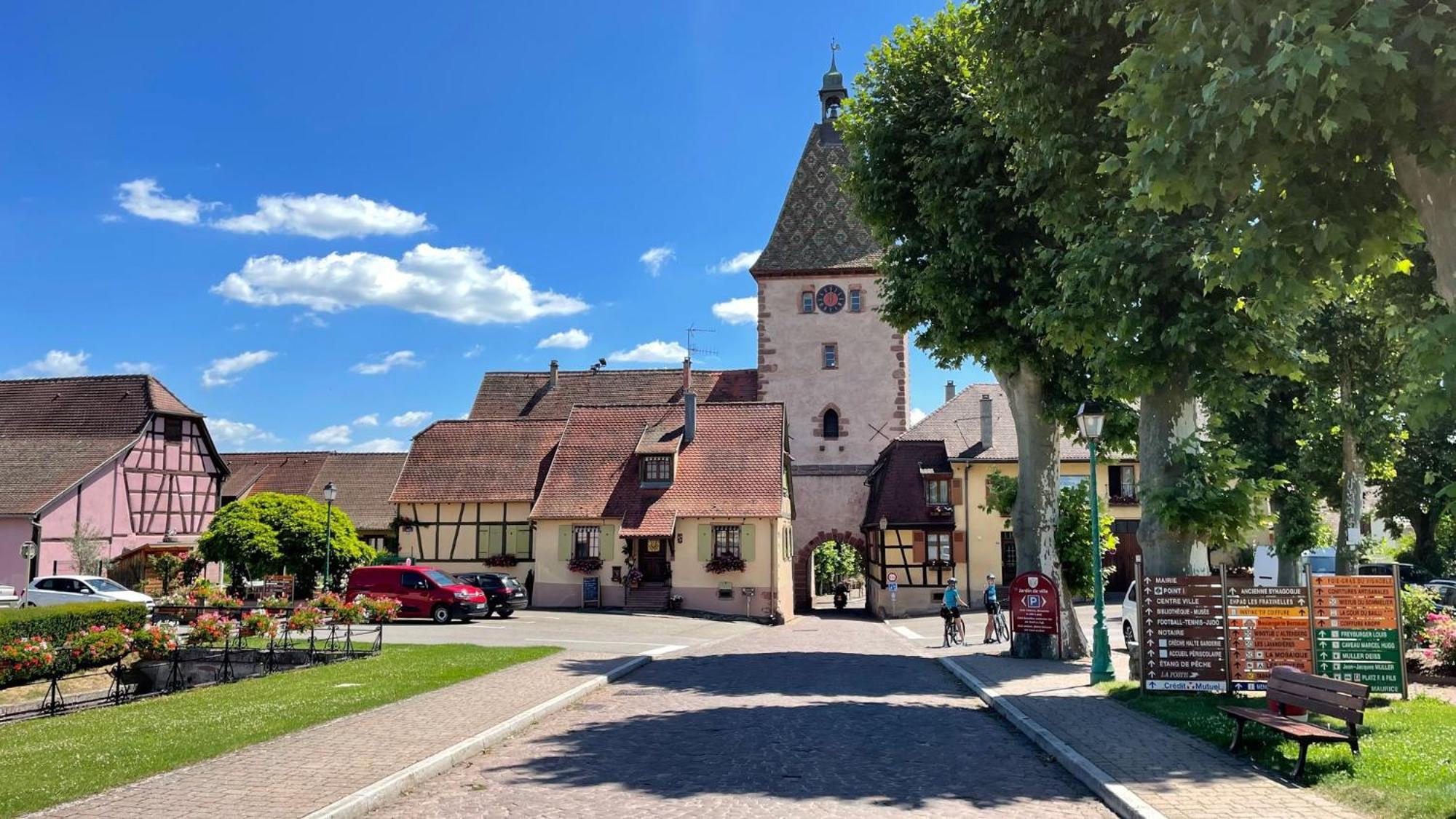 Appartements Duplex 3 Et 4 Personnes - Climatisation - Village Elu Parmi Les "Plus Beaux Villages De France" - Route Des Vins - Centre Alsace Bergheim Luaran gambar