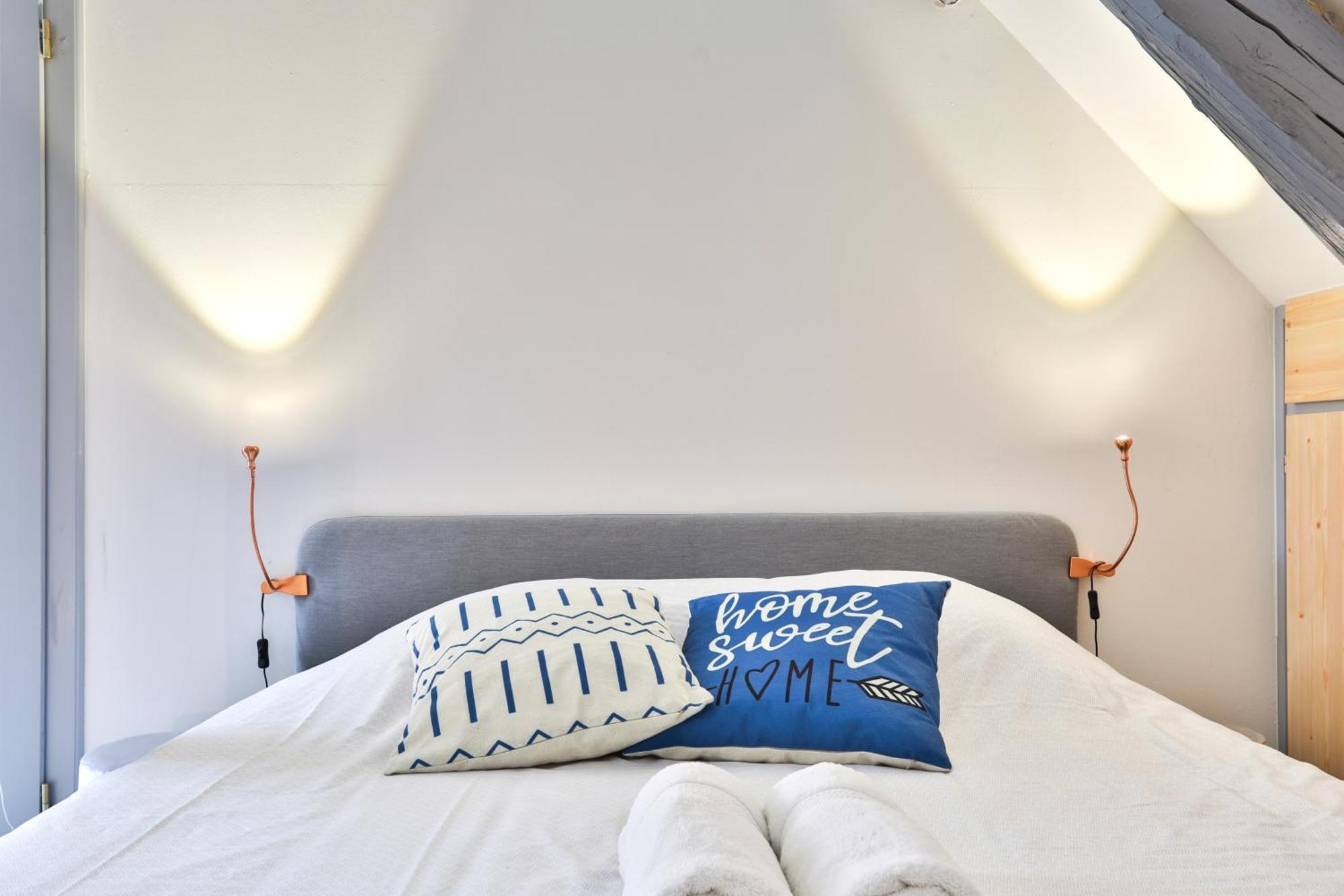 Appartements Duplex 3 Et 4 Personnes - Climatisation - Village Elu Parmi Les "Plus Beaux Villages De France" - Route Des Vins - Centre Alsace Bergheim Luaran gambar