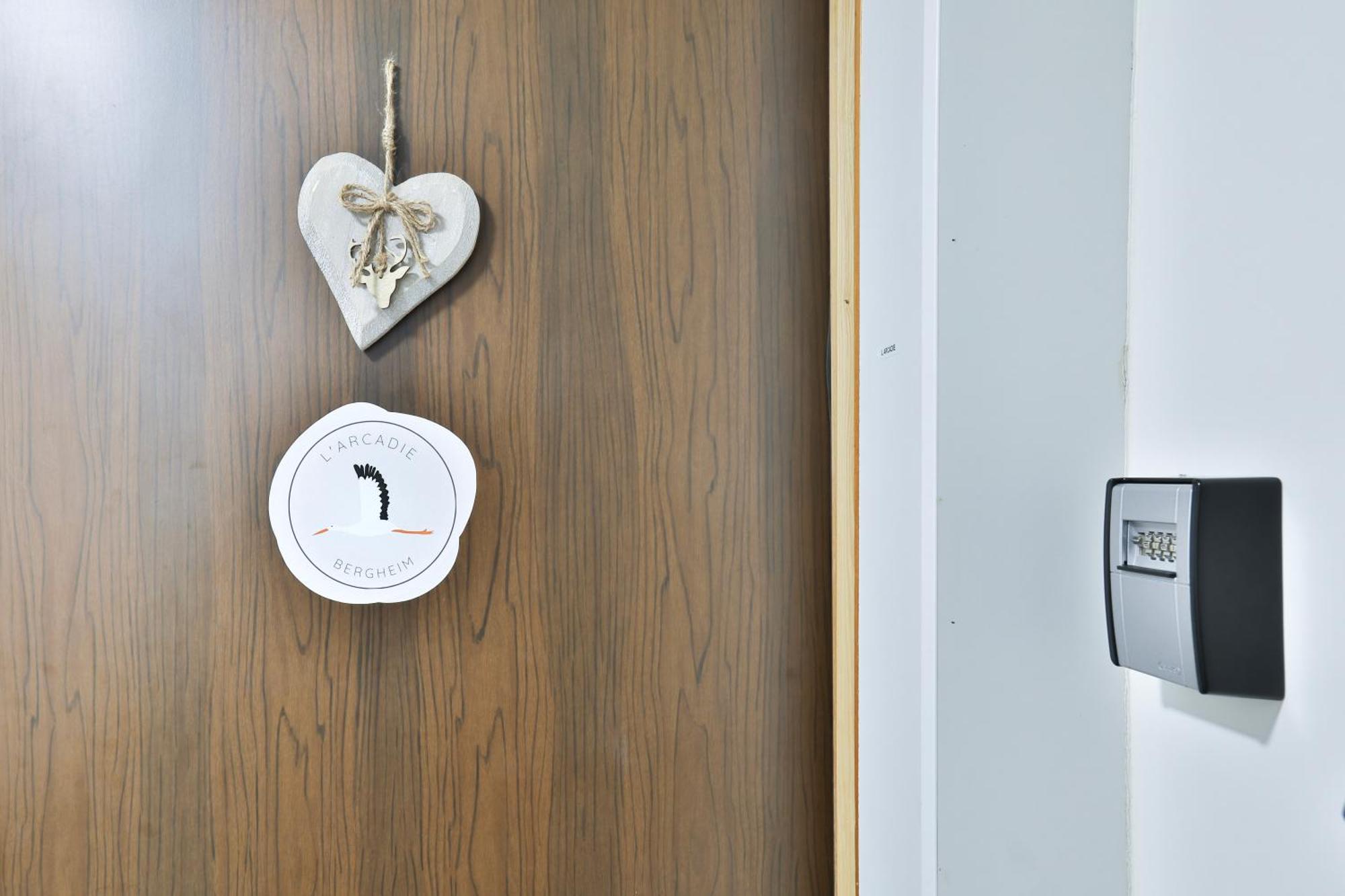 Appartements Duplex 3 Et 4 Personnes - Climatisation - Village Elu Parmi Les "Plus Beaux Villages De France" - Route Des Vins - Centre Alsace Bergheim Bilik gambar